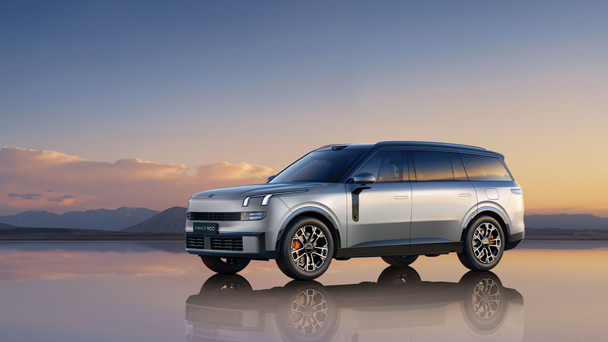 Lynk & Co 900